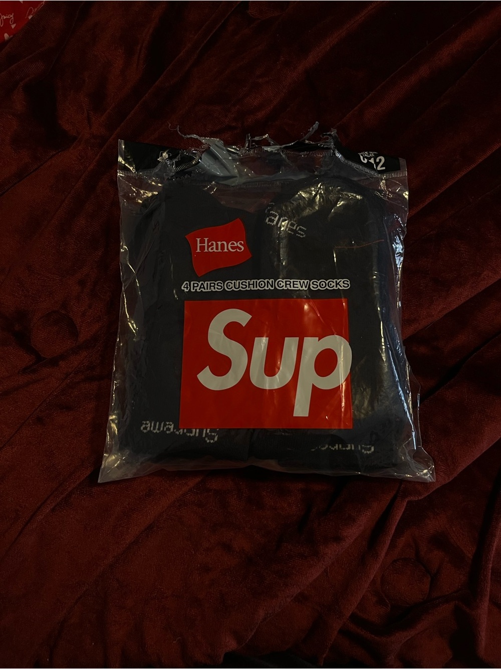 Hanes x Supreme Black Cushion Crew Socks - 4 Pack